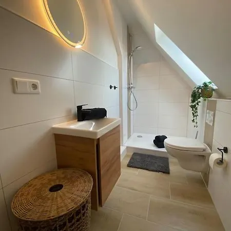 Modernes City Nahe Hbf * Έμντεν